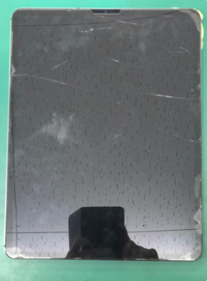 豊田で iPad pro 12.9 4世代 のガラスと液晶破損の画面割れ修理